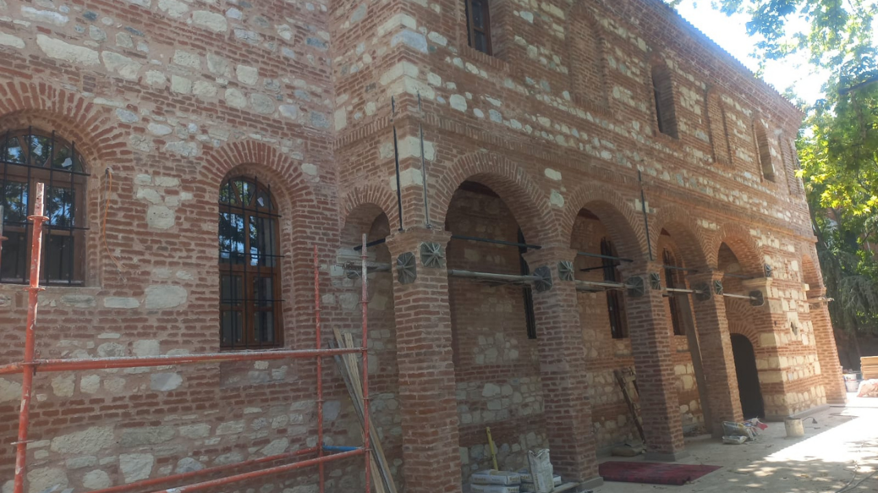 Bursa Özlüce'nin Tarihi Kilisesi Camiye Dönüştü İlk Cuma Namazı Tarihi! 2