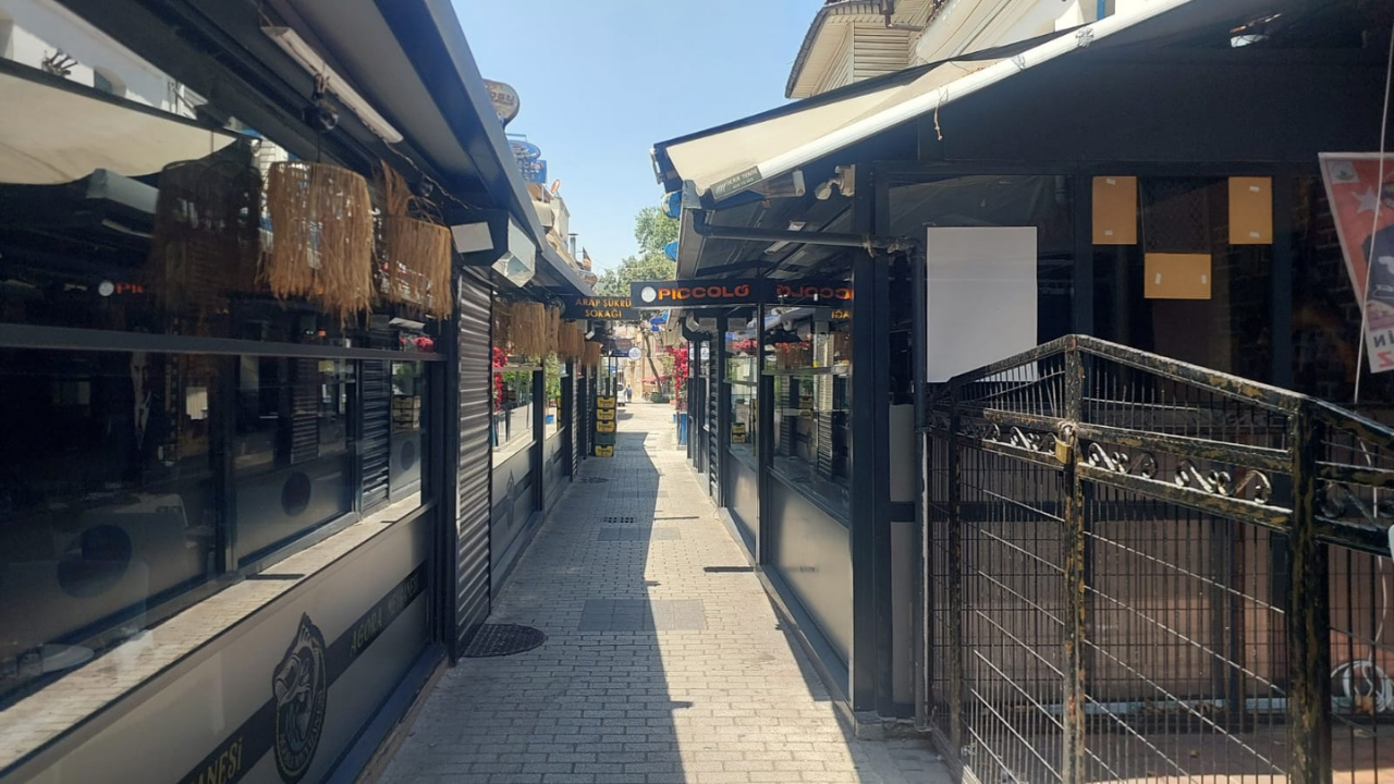 Bursa Altıparmak'ta Sakarya Caddesi İsyanı Muhtar Polat'tan Yetkililere Acil Çağrı! %22Tarihi Cadde Talan Ediliyor!%22 3