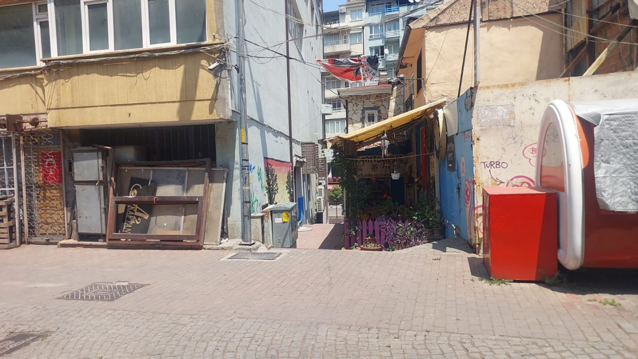 Bursa Altıparmak'ta Sakarya Caddesi İsyanı Muhtar Polat'tan Yetkililere Acil Çağrı! %22Tarihi Cadde Talan Ediliyor!%22 6
