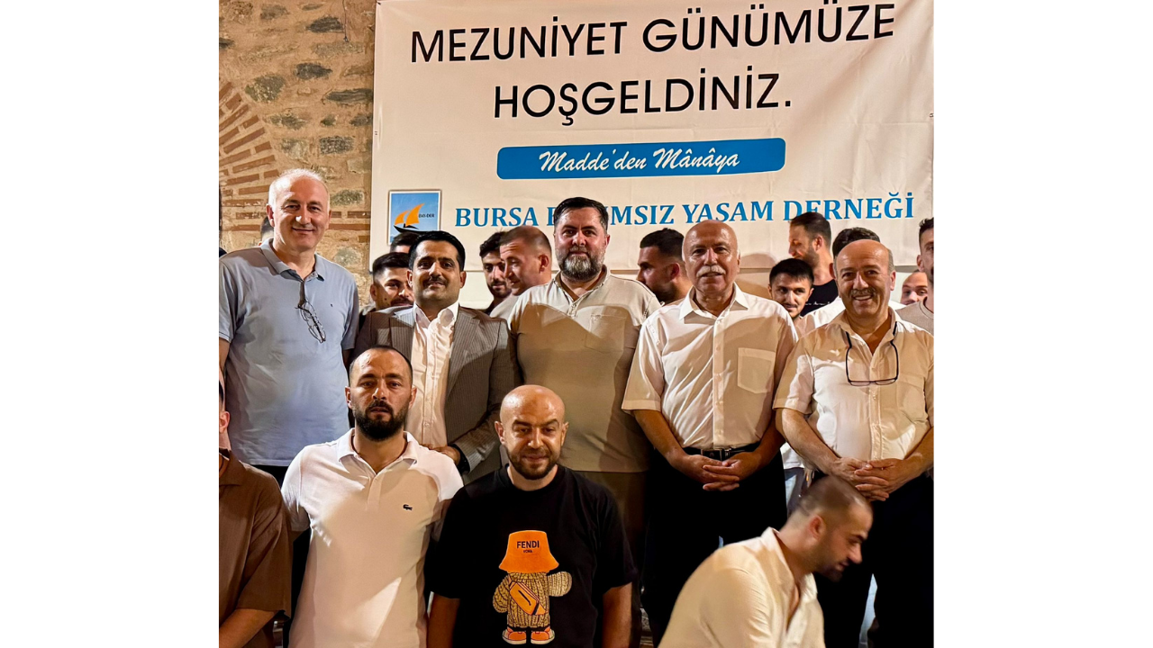 Bursa Bağımsız Yaşam Derneği’nde Mezuniyet Sevinci 11 Yeni Hayat, 11 Umut 2Png