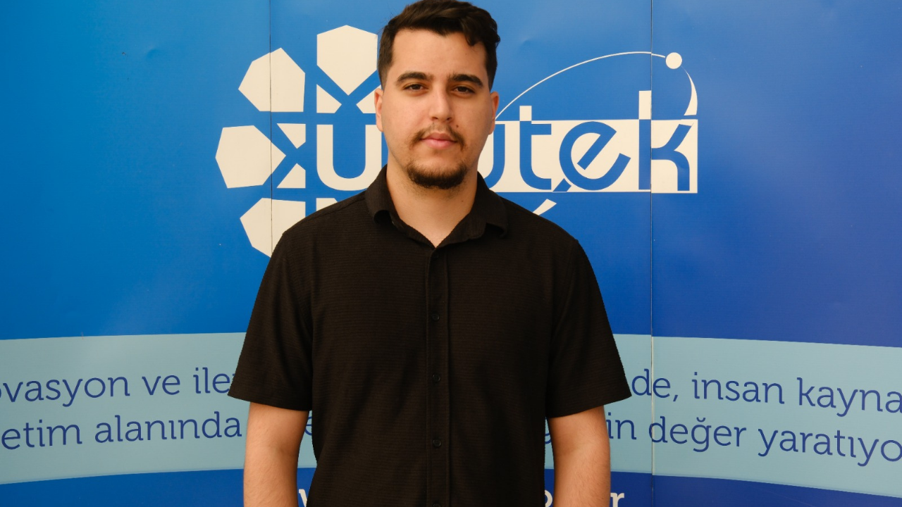 Genç Gi̇ri̇şi̇mci̇lerden Eği̇ti̇m Ve Di̇ji̇tal Dönüşüm Alanlarinda Yeni̇li̇kçi̇ Adim 2