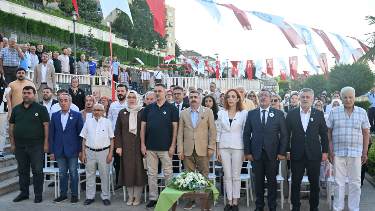 Mavi̇ Kelebekleri̇n İzi̇nde Srebreni̇ca Soykirimi Bursa'da Anildi Soykirimin 30. Yilinda Bursa Tek Yürek Oldu 4