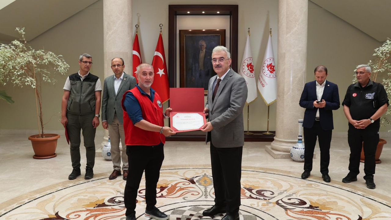 Bursa Muş Der Arama Ve Kurtarma Ekibine Üstün Başarı Takdir Belgesi 2