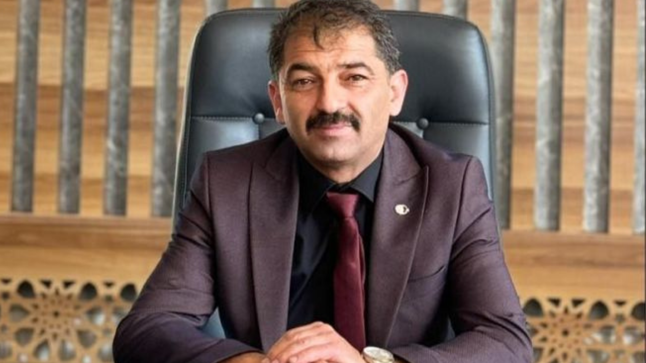 Denizli'de Skandal İddia Chp'li Kale Belediye Başkanı Sopayla Zabıta Dövdü 2
