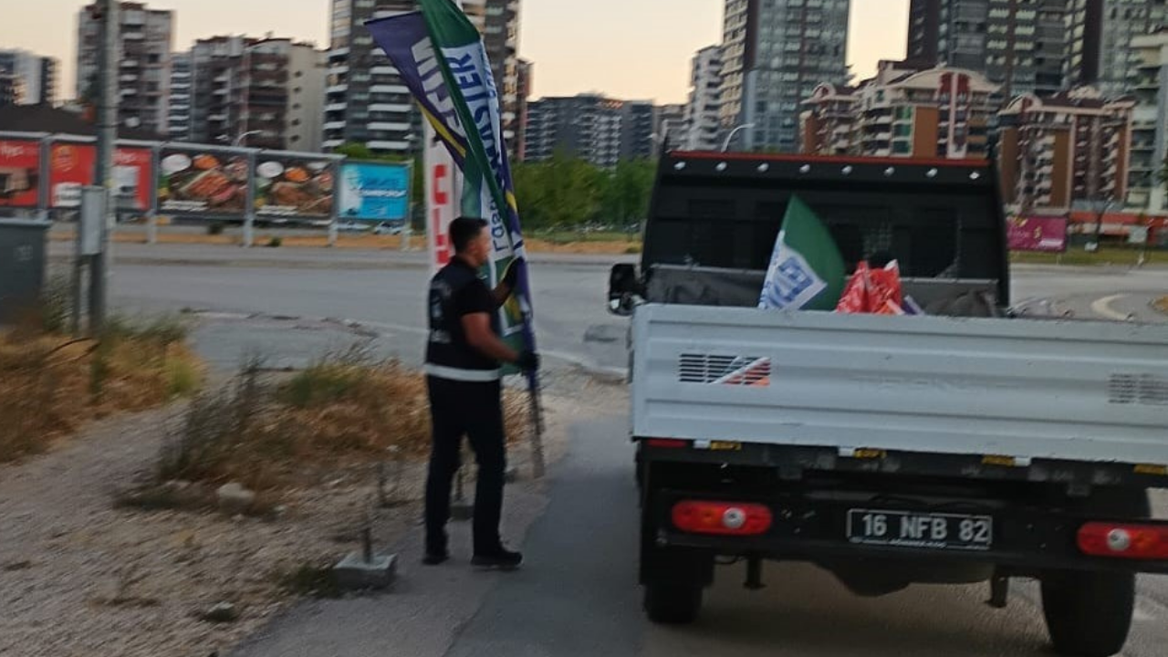 Nilüfer’de Kapsamlı Temizlik Harekâtı İşgalci Tabelalar Toplandı2