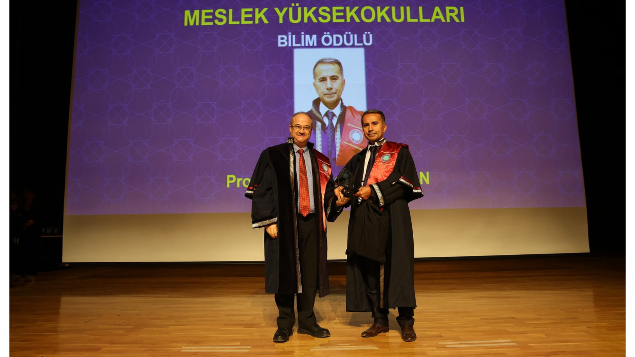 Prof. Dr. Mehmet Karahan Kimdir? Kariyeri Ve Akademik Başarıları 5