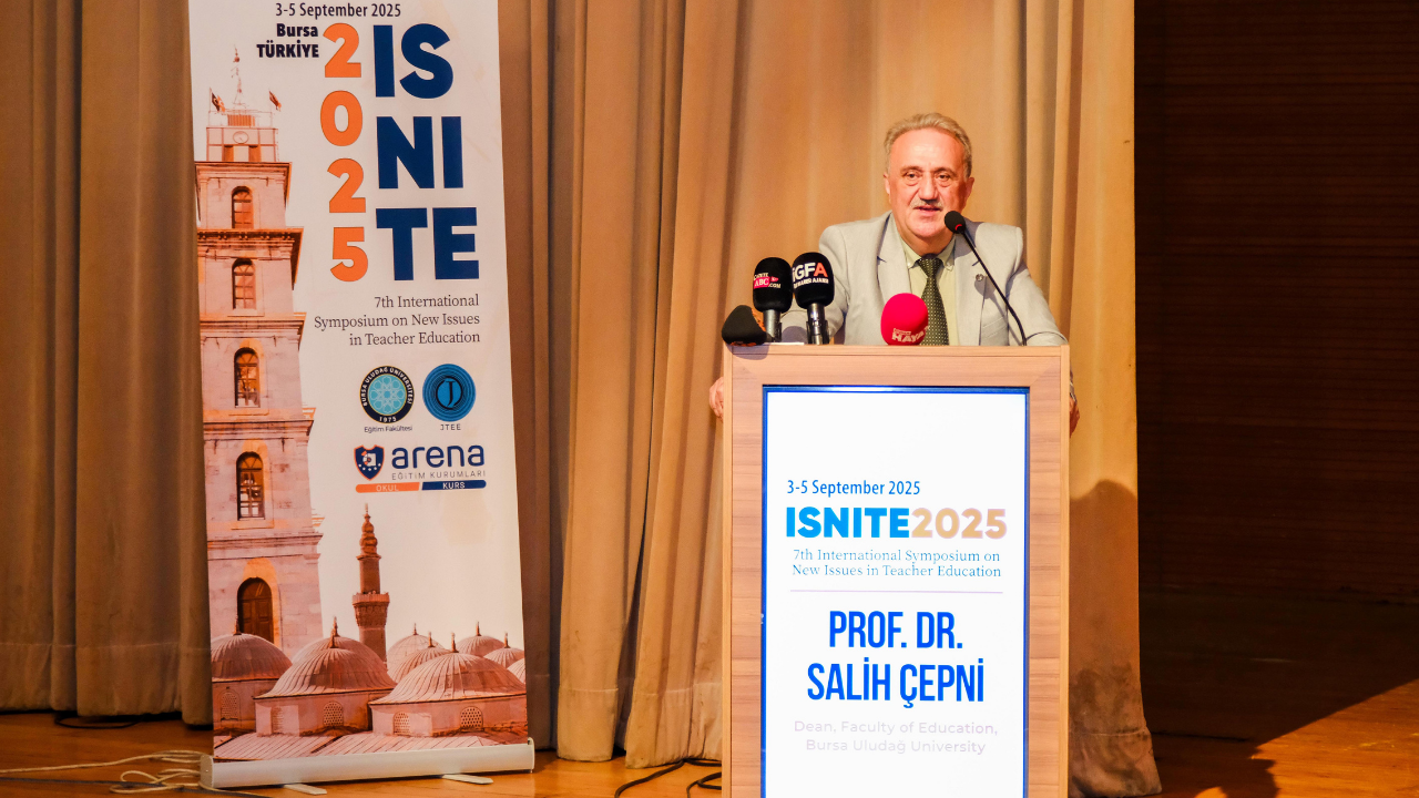 Bursa Arena Eğitim Kurumları'ndan Öğretmen Eğitiminin Geleceğine Yön Veren Zirve Isnite 2025 7