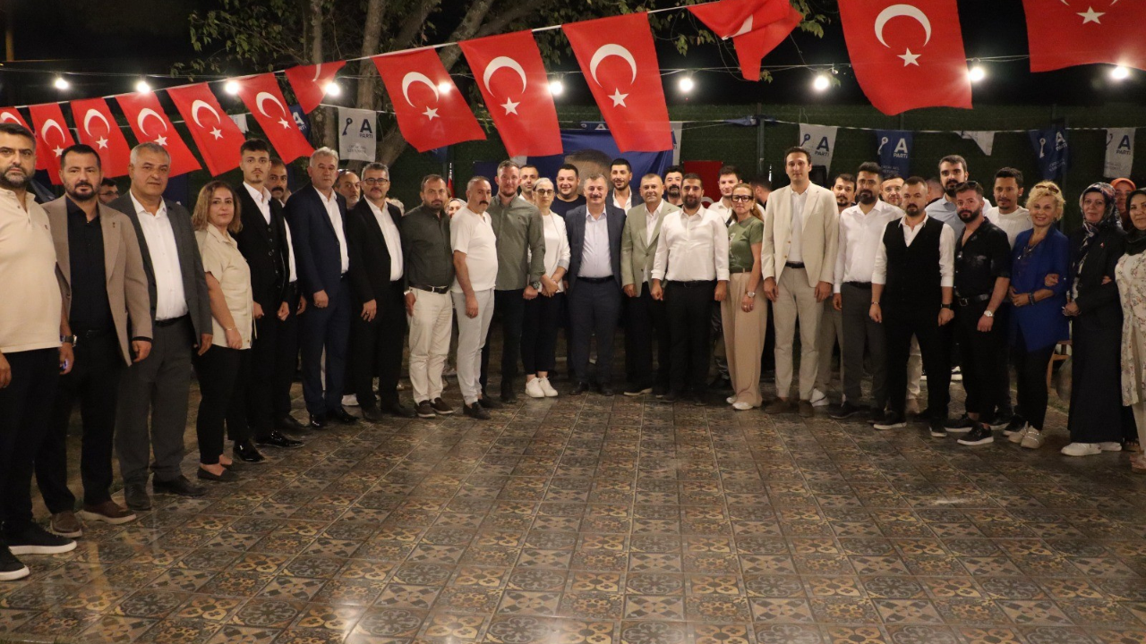 Bursa'da Yeniden Refah Partisi İlçe Başkanı, Anahtar Parti'ye Katıldı 2