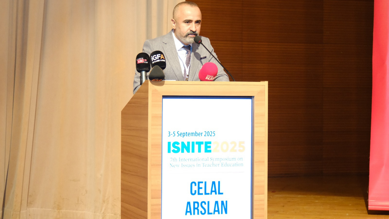Öğretmen Eğitiminin Geleceği Bursa'da Konuşuluyor Isnite 2025 Başladı 3