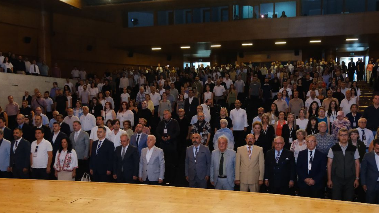 Öğretmen Eğitiminin Geleceği Bursa'da Konuşuluyor Isnite 2025 Başladı 6