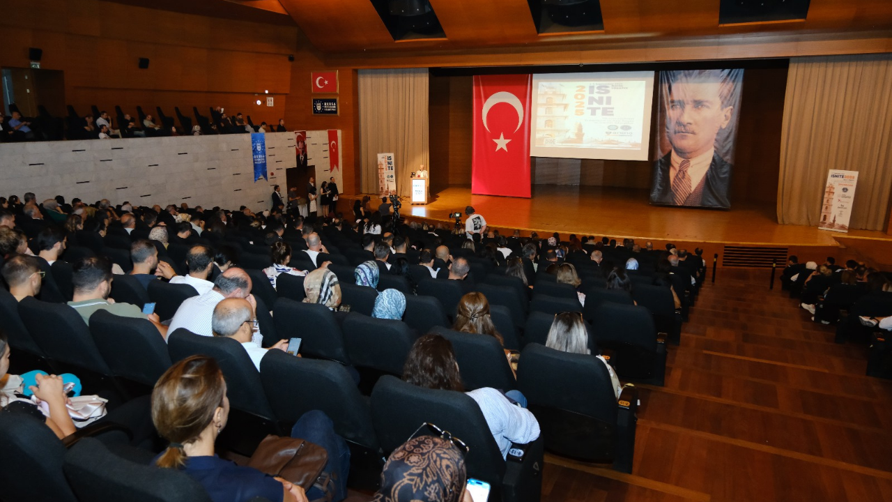 Öğretmen Eğitiminin Geleceği Bursa'da Konuşuluyor Isnite 2025 Başladı 7