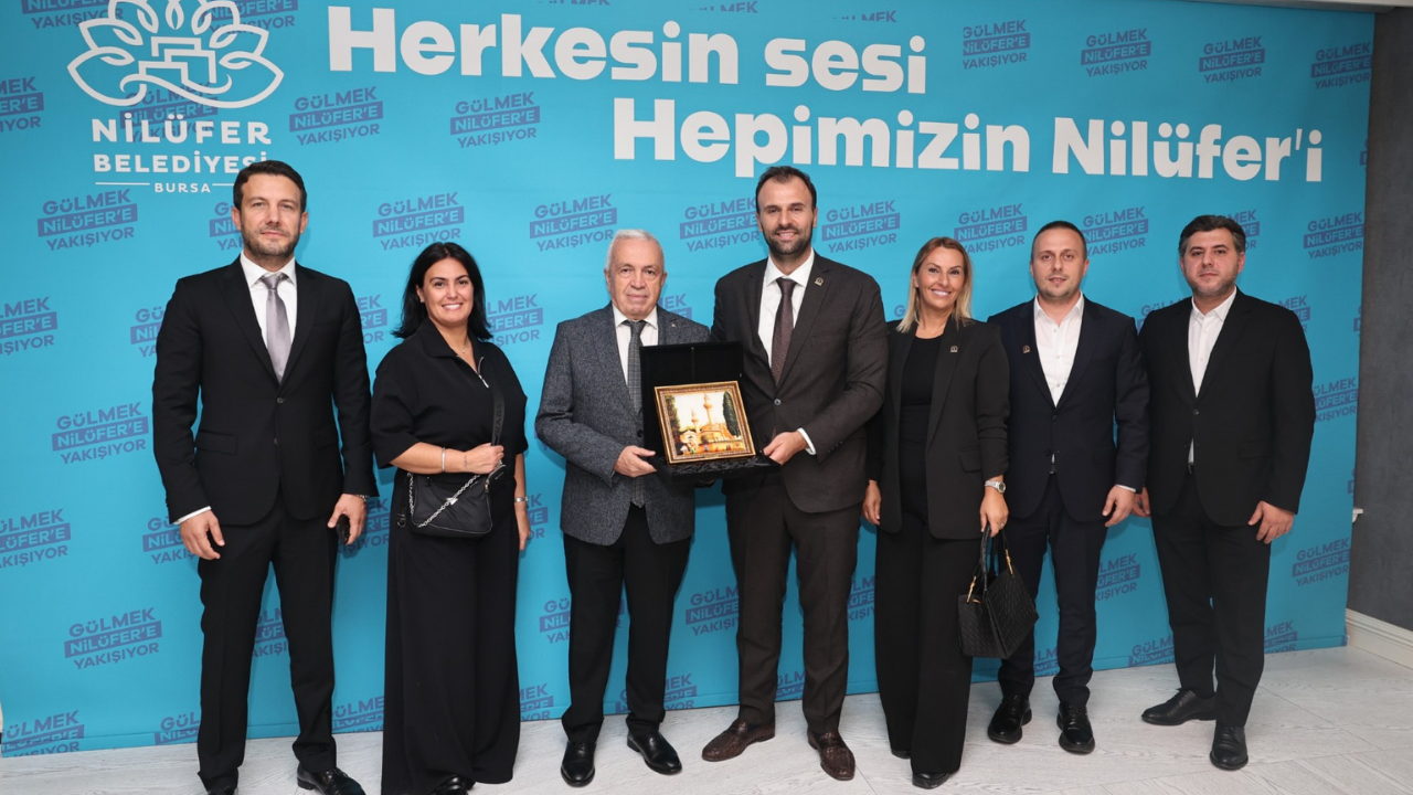 Bursa Arni̇ad’dan Ni̇lüfer Beledi̇ye Başkani Şadi̇ Özdemi̇r’e Zi̇yaret 2