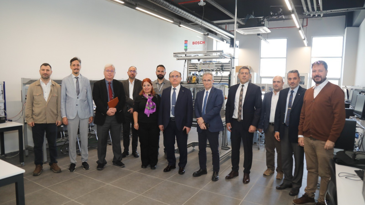 Bursa Teknik Üniversitesi İle Havelsan Arasında İnsansız Sualtı Aracı Projesi Anlaşması 3