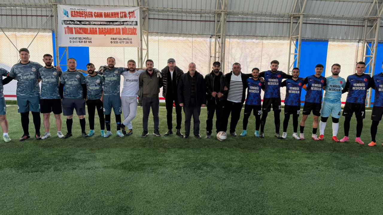 Hinis Kaymakamlik Turnuvasinin Şampi̇yonu; Alagöz Spor Oldu4