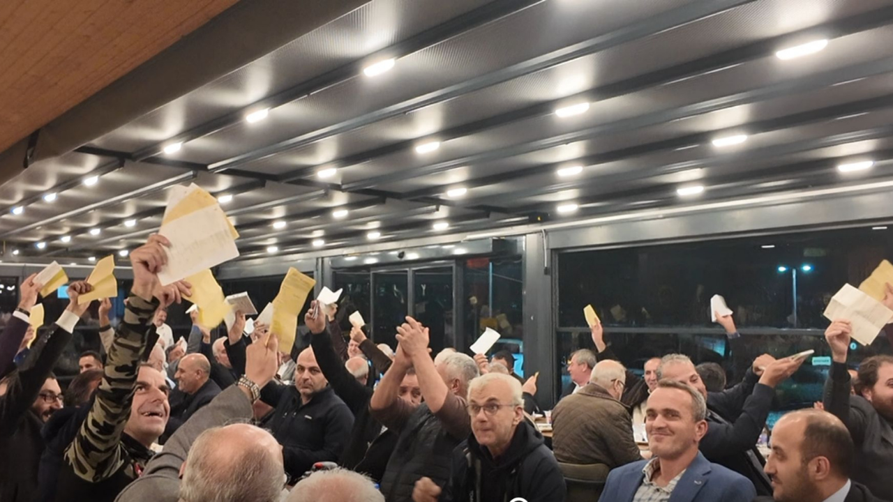 Ak Parti̇ Yildirim'dan Rekor Üye Akini 3 Ayda 4.405 Yeni̇ Katilim! Saha Çalişmalariyla İlçeni̇n Nabzini Tutuyorlar3