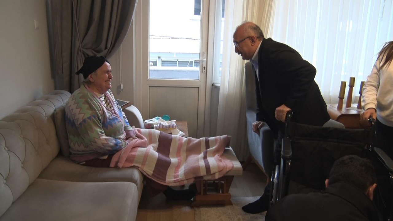 Bursa’da Karlı Havada Yürekleri Isıtan Yardım İhtiyaç Sahibi Vatandaşlara Şefkat Eli!4