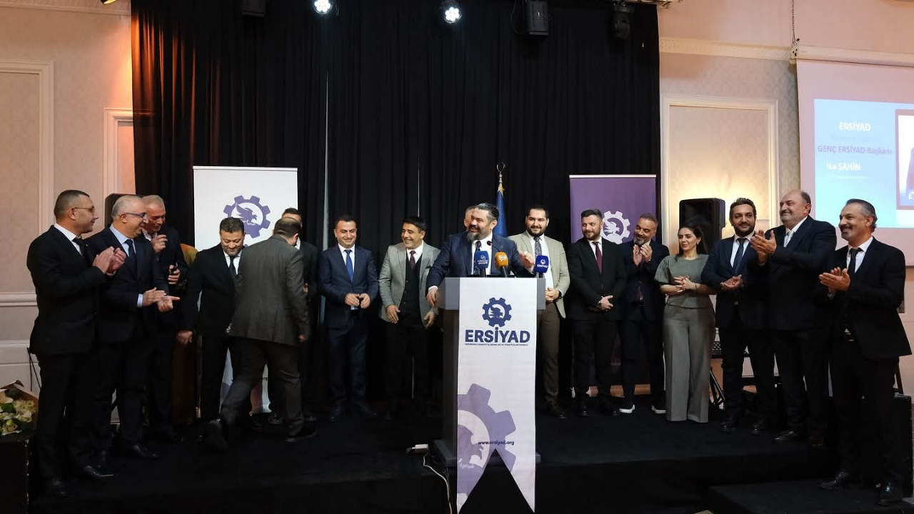 Ersi̇yad'dan 'Yeni Nesil Sanayi' Vurgusu Başkan Bülent Öz'den Türkiye Yüzyılı İçin Dijital Dönüşüm Hamlesi2-1