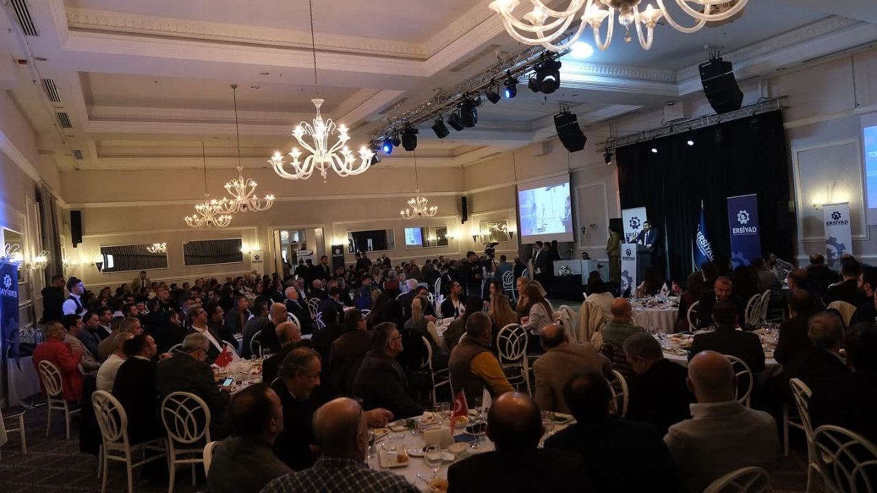 Ersi̇yad'dan 'Yeni Nesil Sanayi' Vurgusu Başkan Bülent Öz'den Türkiye Yüzyılı İçin Dijital Dönüşüm Hamlesi5