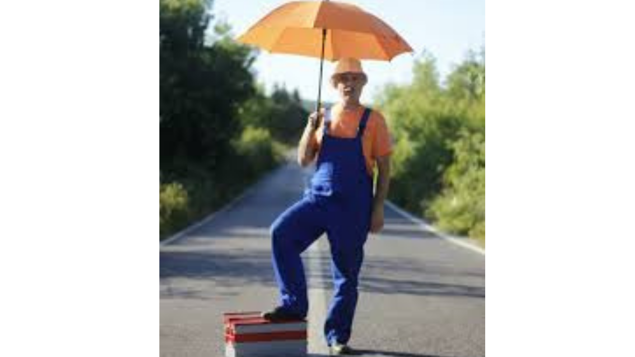 Komedi̇ Severler Di̇kkat %22Paranormal Cuma%22 Fi̇lmi̇ 18 Eki̇m'de Vi̇zyonda!2