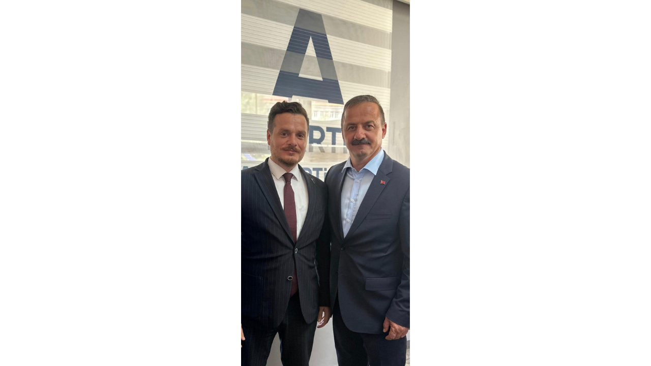 Bursa Siyasetinde Hareketli Günler Anahtar Parti'den Fuat Üçüncü'ye Stratejik Görev!2