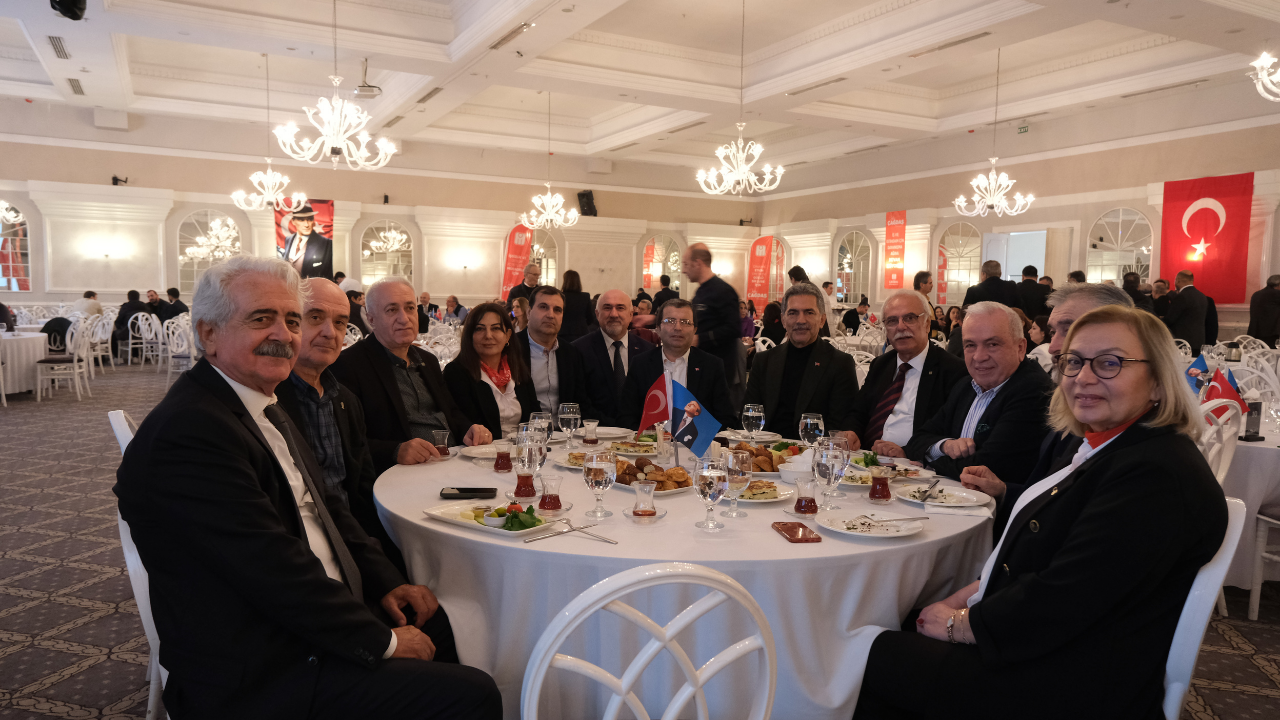 İmo Bursa Seçi̇mi̇ Öncesi̇ İnşaat Mühendi̇sleri̇ Odasi Bursa Şubesi̇’nde Ferdi̇ Tercanlioğlu’na Yoğun İlgi̇8