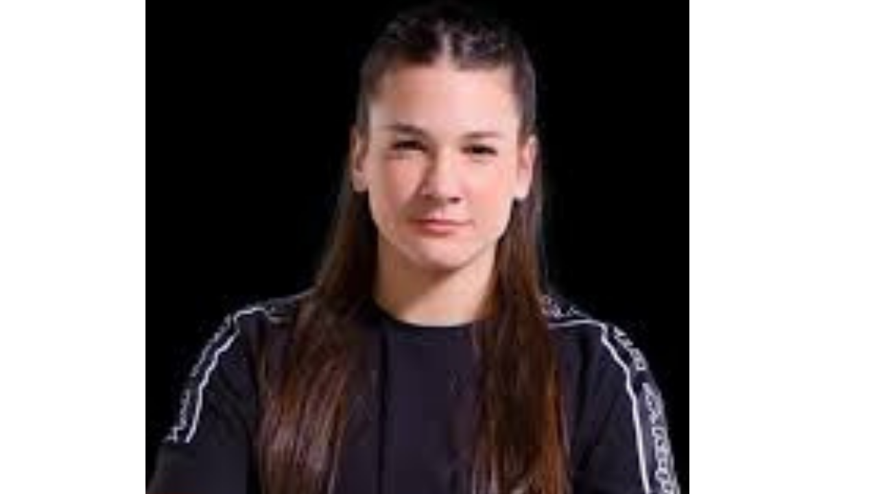 Nisa Bölükbaşı Kimdir, Nereli, Kaç Yaşında? Eski Survivor Şampiyonu Hakkında Merak Edilenler2