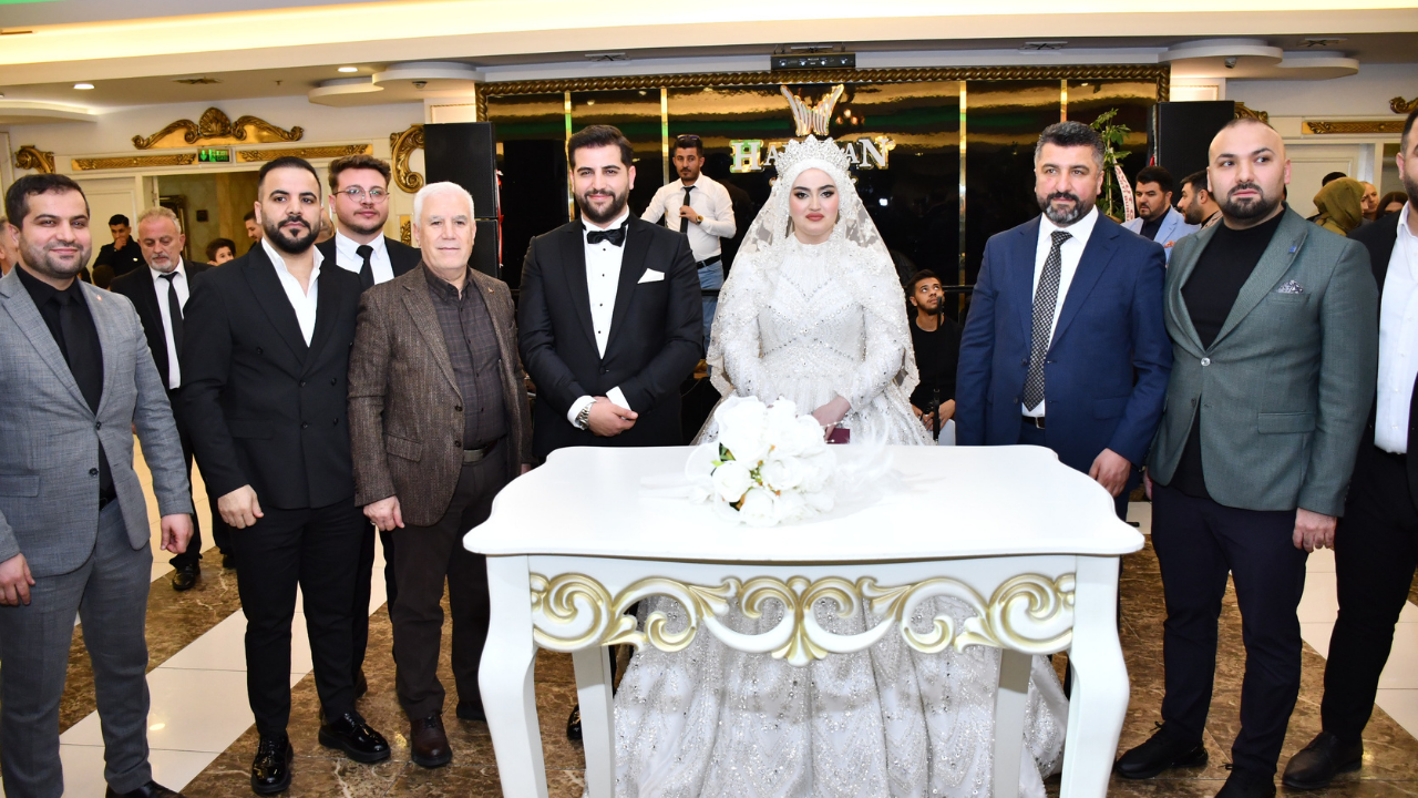 Bursa'da Protokolü Buluşturan Düğün3