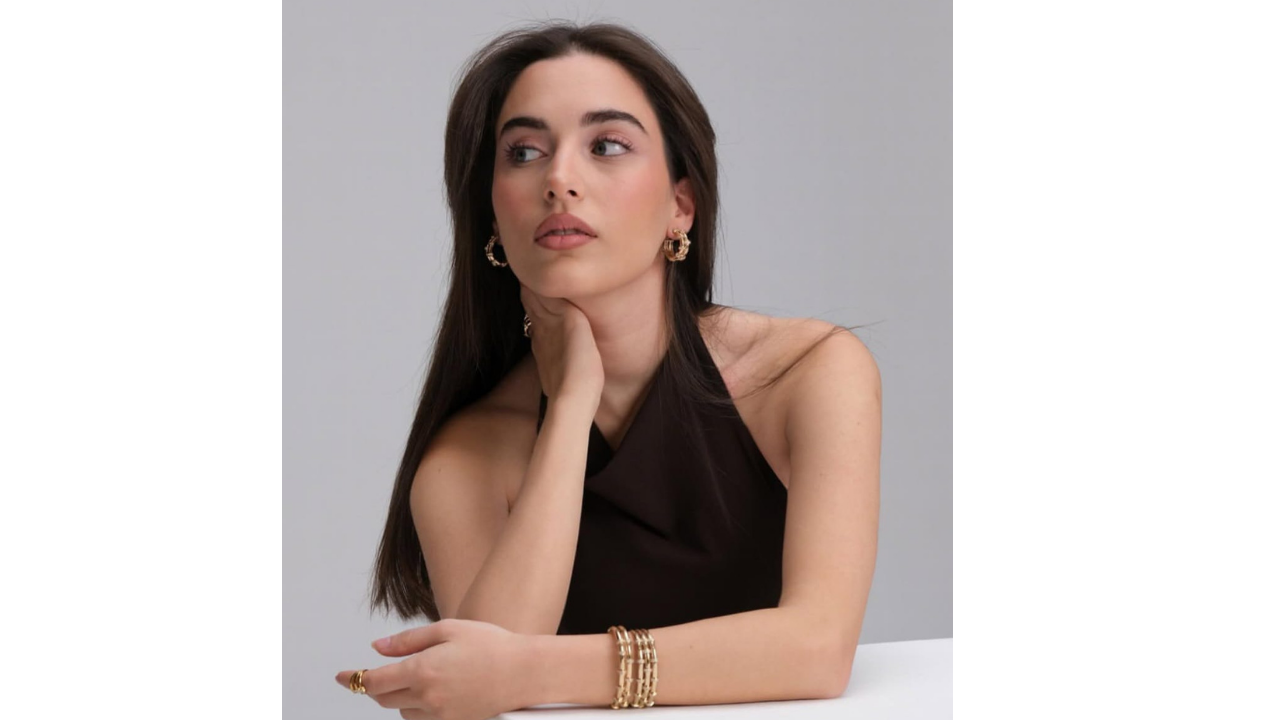 Uzak Şehir’in İpek’i Çağla Şimşek Kimdir?2