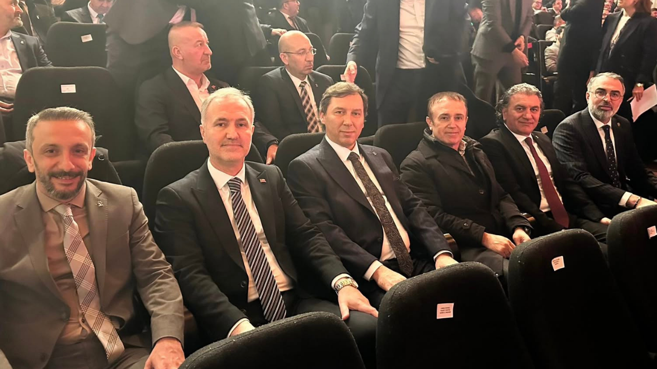 Ak Parti Bursa İl Başkanlığı Bayramlaşma Törenini Gerçekleştirdi Yoğun Katılım Dikkat Çekti3