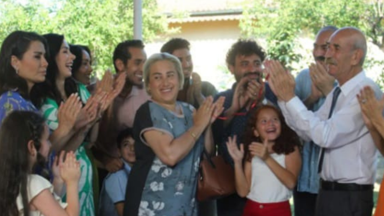 “Bayramlık” Filmi Konusu Nedir, Oyuncuları Kimler? Bayramlık Nerede Çekildi?2