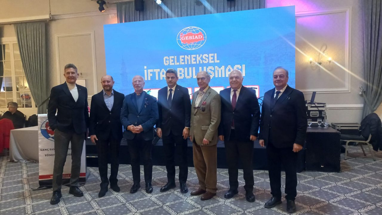 Bursa’da Gesi̇ad Ailesi İftar Sofrasında Buluştu3