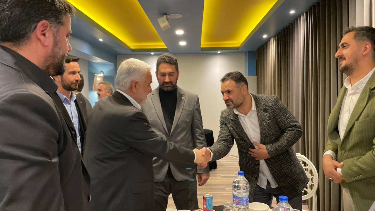 Hüda Par Genel Başkanı Zekeriya Yapıcıoğlu Bursa İftar Programına Katıldı2-1