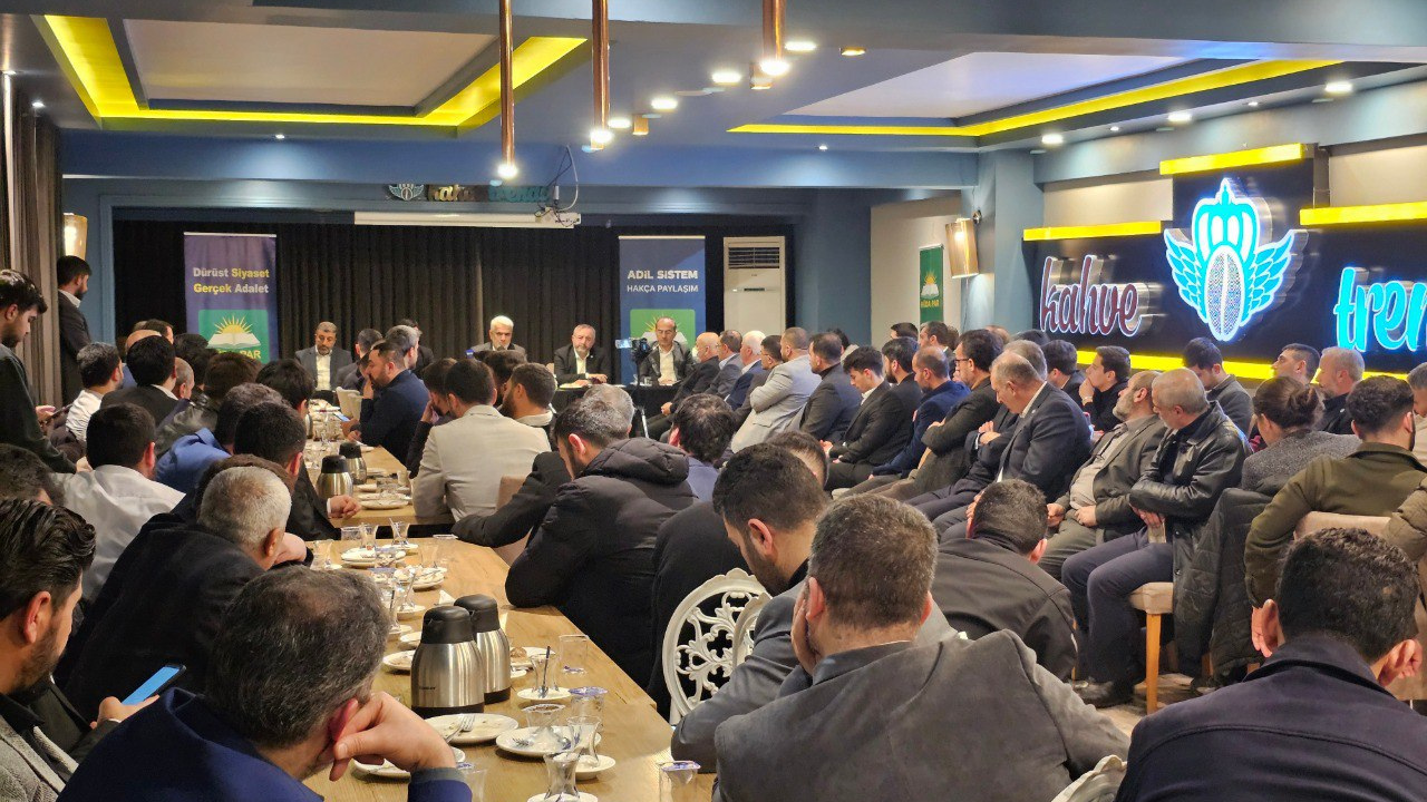 Hüda Par Genel Başkanı Zekeriya Yapıcıoğlu Bursa İftar Programına Katıldı4