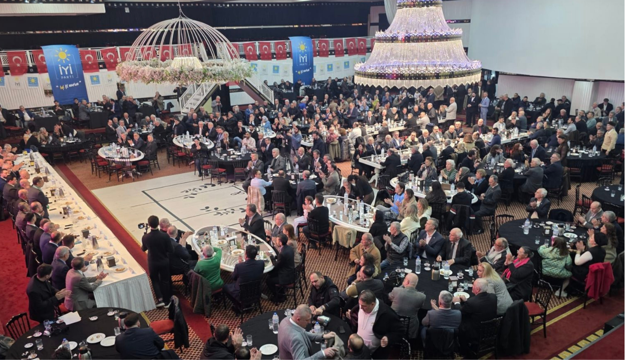 İyi̇ Parti Bursa’da Bayramlaşma Coşkusu2