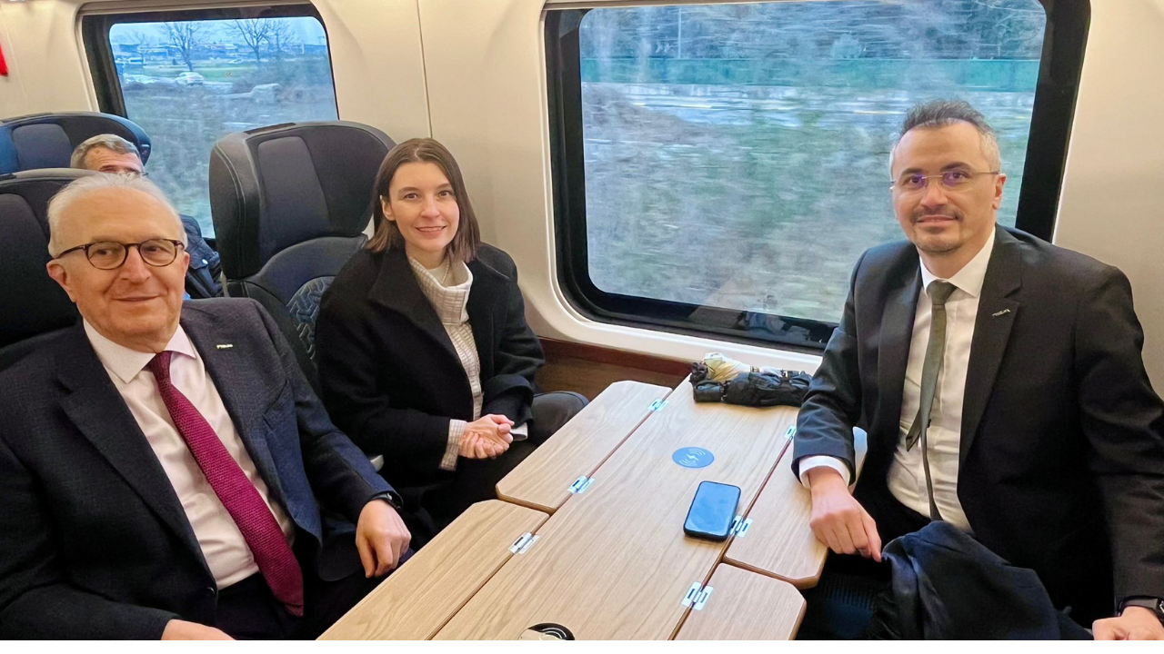 Milli Hızlı Tren Raylarda Canray Ulaşım Tüm İç Mekân Sistemlerini Üstlendi2