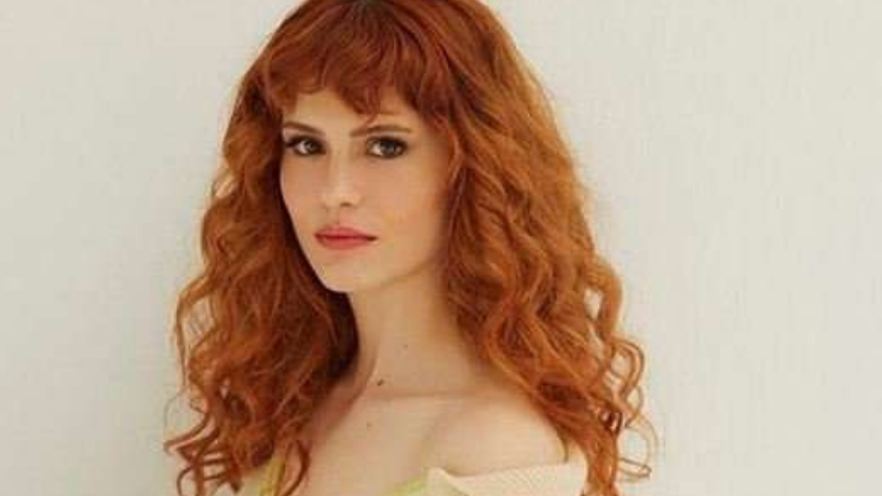 Taşacak Bu Deniz’in Hicran’ı Kimdir? Burcu Cavrar 2