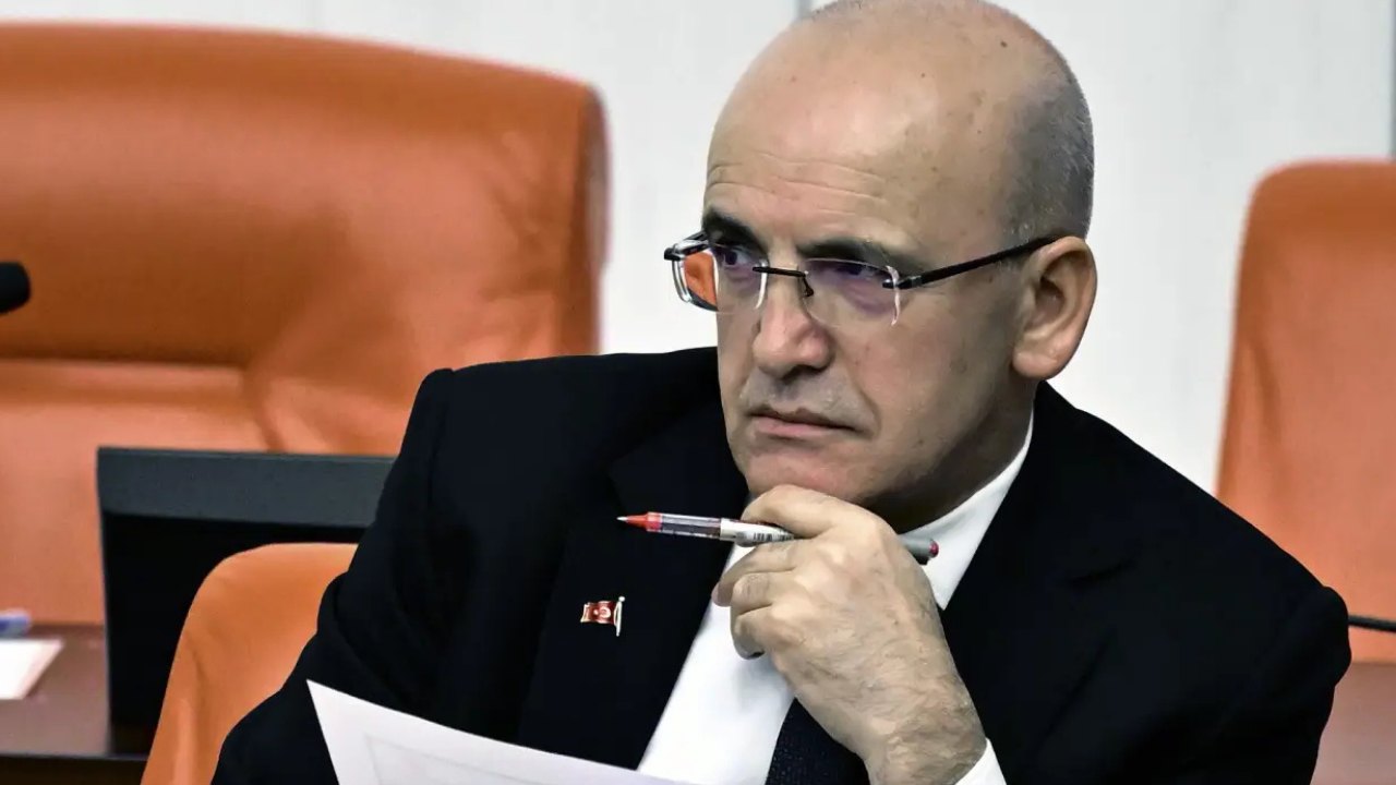 Mehmet Şimşek’e Asgari Ücret ve Emekli Maaşı Talimatı İddiası: Ekonomi Kulisleri Hareketlendi