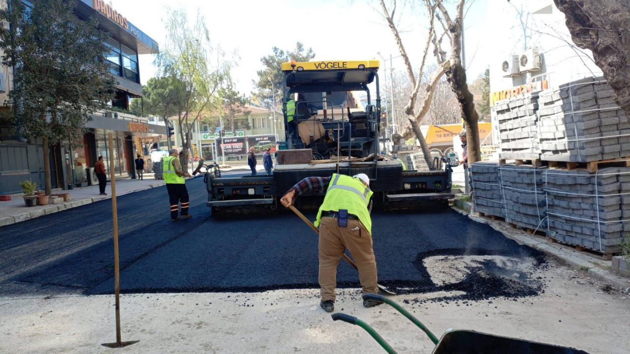 Mustafakemalpaşa'nın üstyapısı yenileniyor