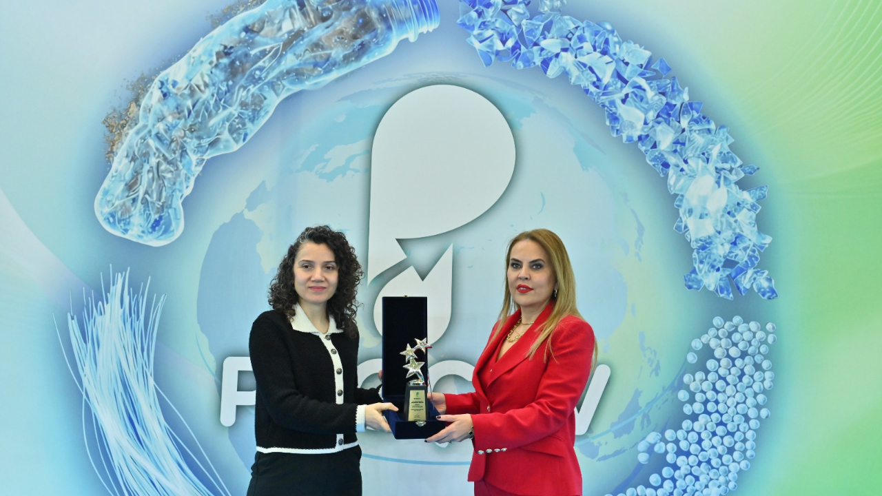 Burpol’un Başarısı: RePlast Eurasia’da “Yılın Otomotiv, Elektrik veya Elektronik Ürünü” Ödülü Yine Bursa Kayapa’dan