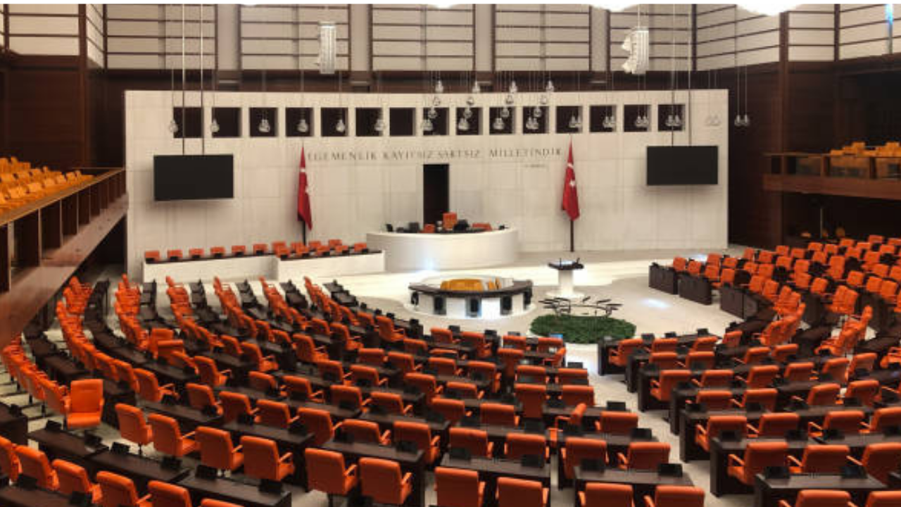 TBMM’den ÖTV’siz Araç Alımında Yeni Karar: 2026 Limit ve Şartlar Açıklandı