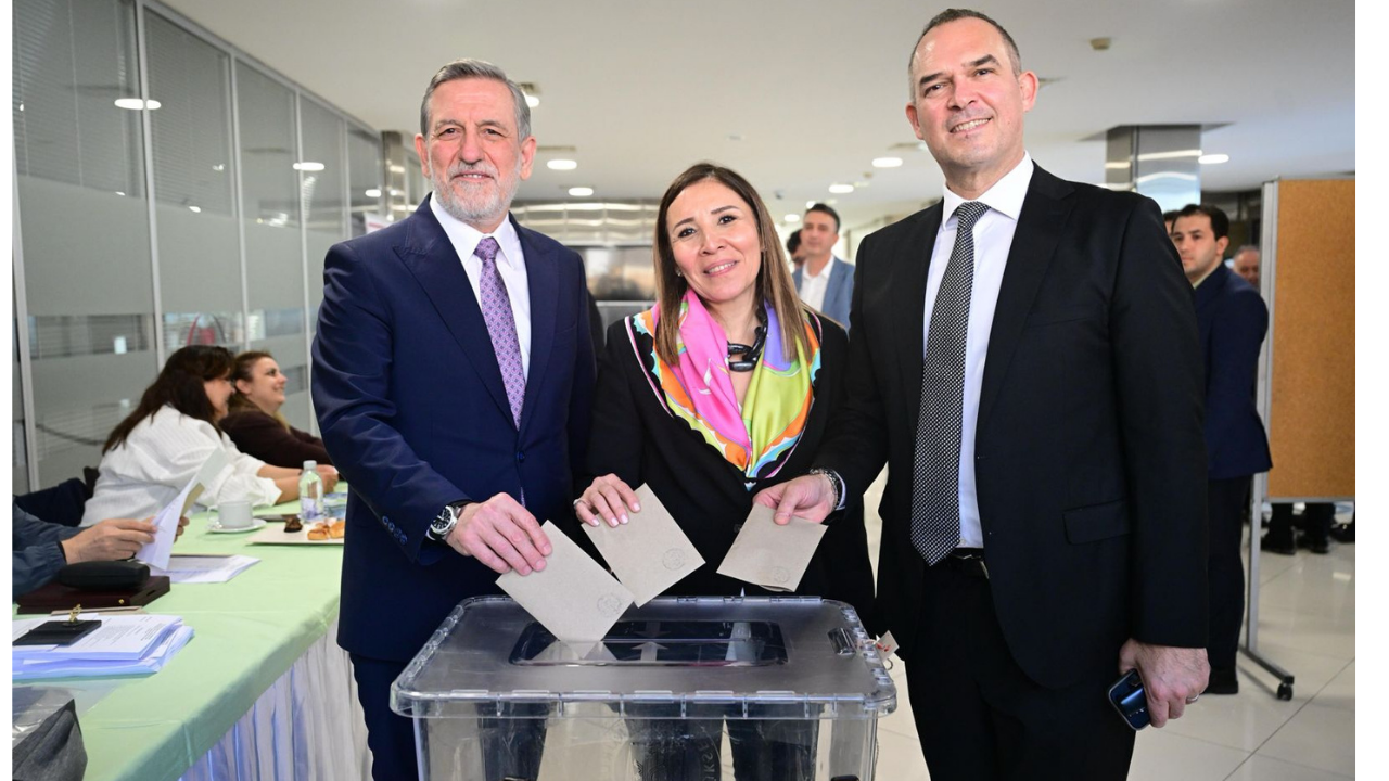 UTİB'de Bayrağı İhsan İpeker Devraldı