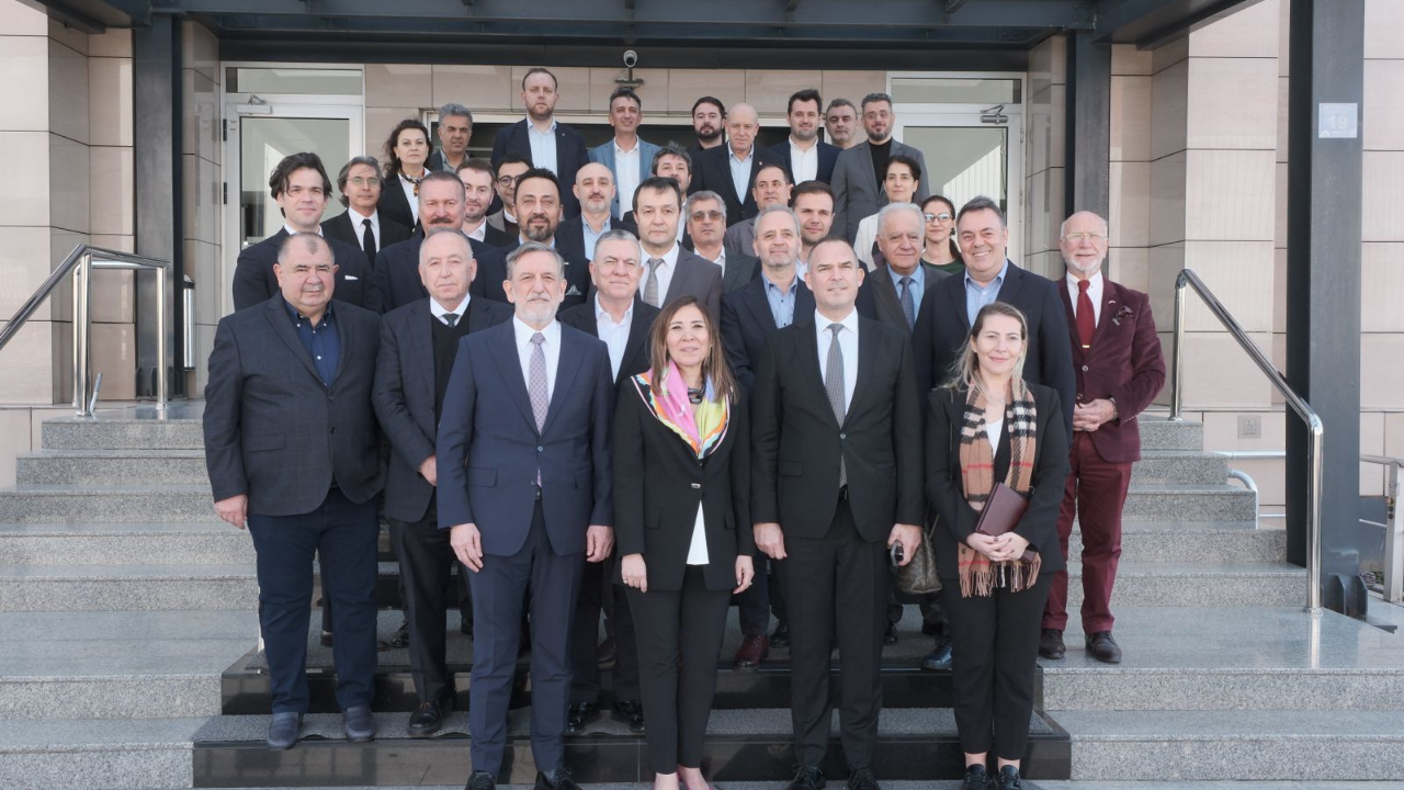 Uti̇b'de Bayrağı İhsan İpeker Devraldı2