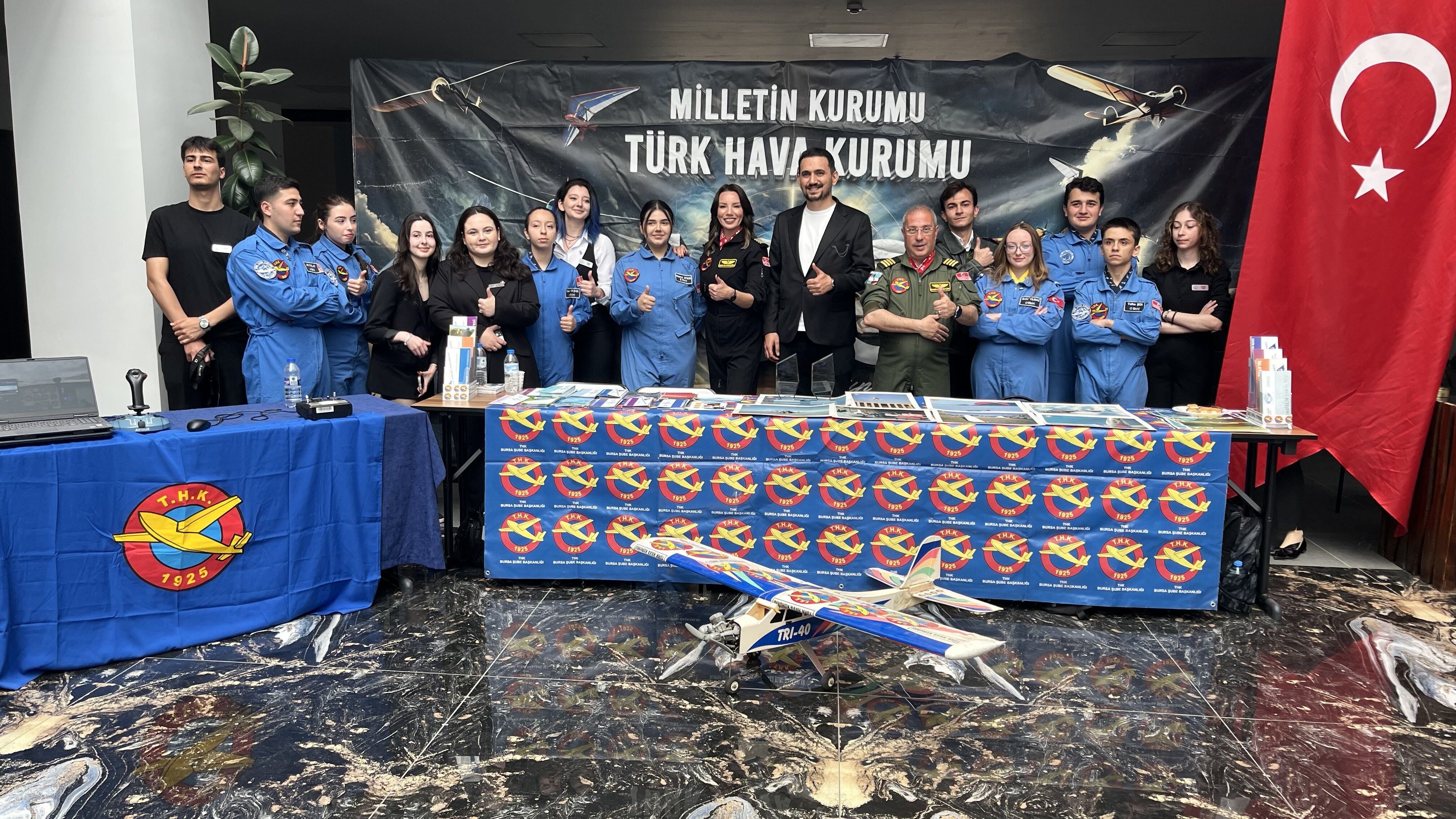 BTÜ’de F16 Heyecanı Gençler Kokpite Geçti