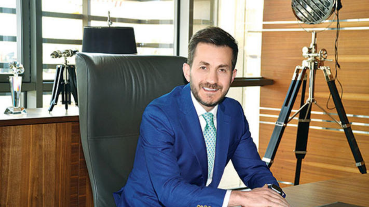 Özgür Peker Kimdir, Kaç Yaşında ve Nereli? Pekerler İnşaat Sahibi Özgür Peker’in Serveti Gündemde