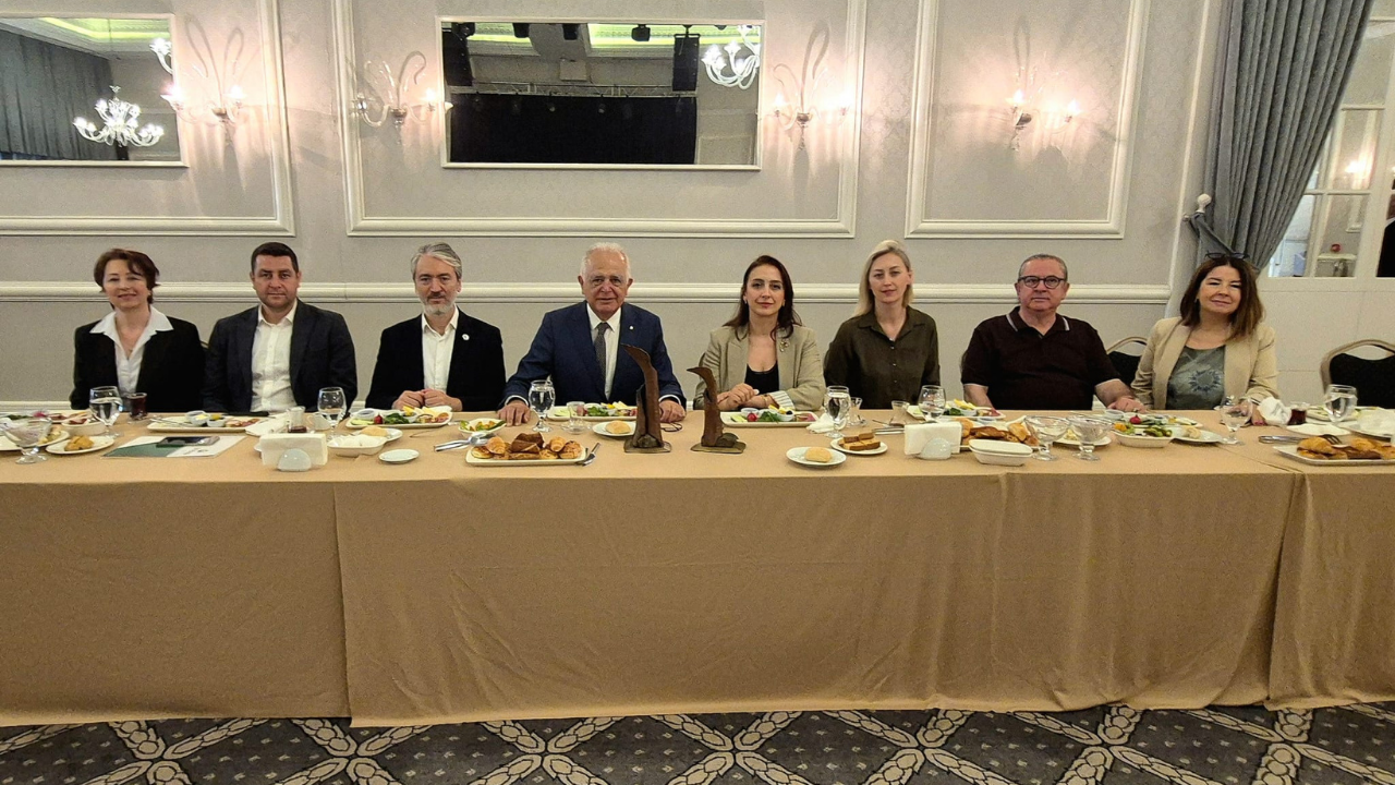 Busi̇ad’da 7. Yenileşim Ödülü Heyecanı Başvurular Resmen Açıldı2