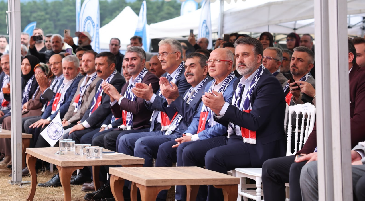 Başkan Vekili Biba: "Bursa ve Erzurum iki manevi kaledir"
