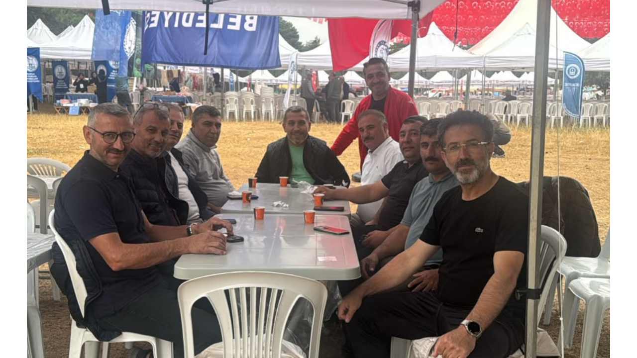 Bedfe Festivali Bursa'da Başladı Yağmura Rağmen İlk Gün Heyecanı Yaşanıyor2-1