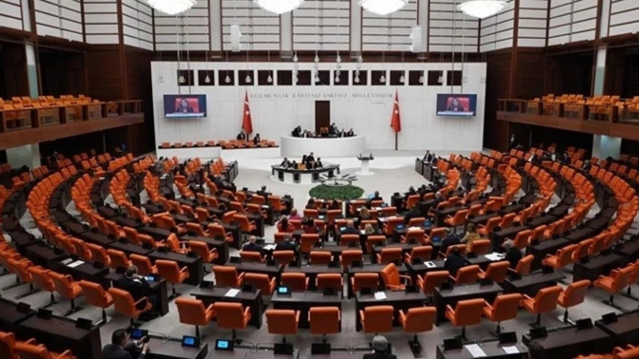 Milyonlarca Emekliyi İlgilendiren Torba Kanun TBMM Genel Kurulu'nda: En Düşük Emekli Maaşı Artıyor