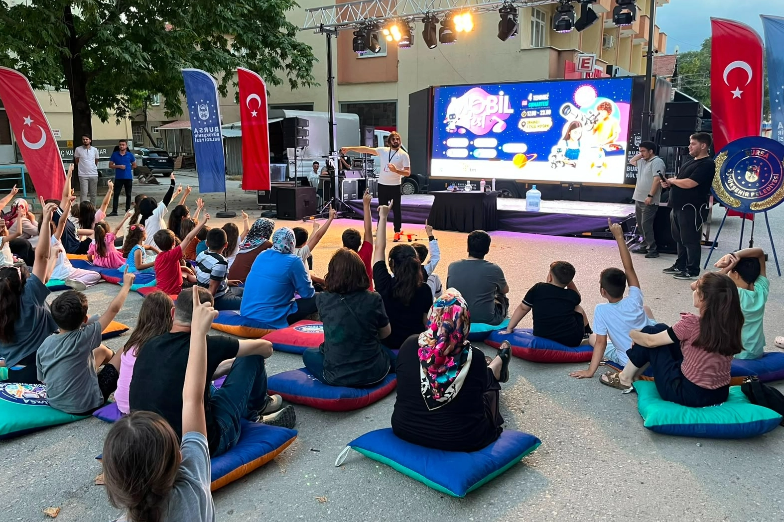 MobilFest 2026'nın İlk Durağı Orhaneli Oldu! Bilim Dolu Etkinlikler Yoğun İlgi Gördü