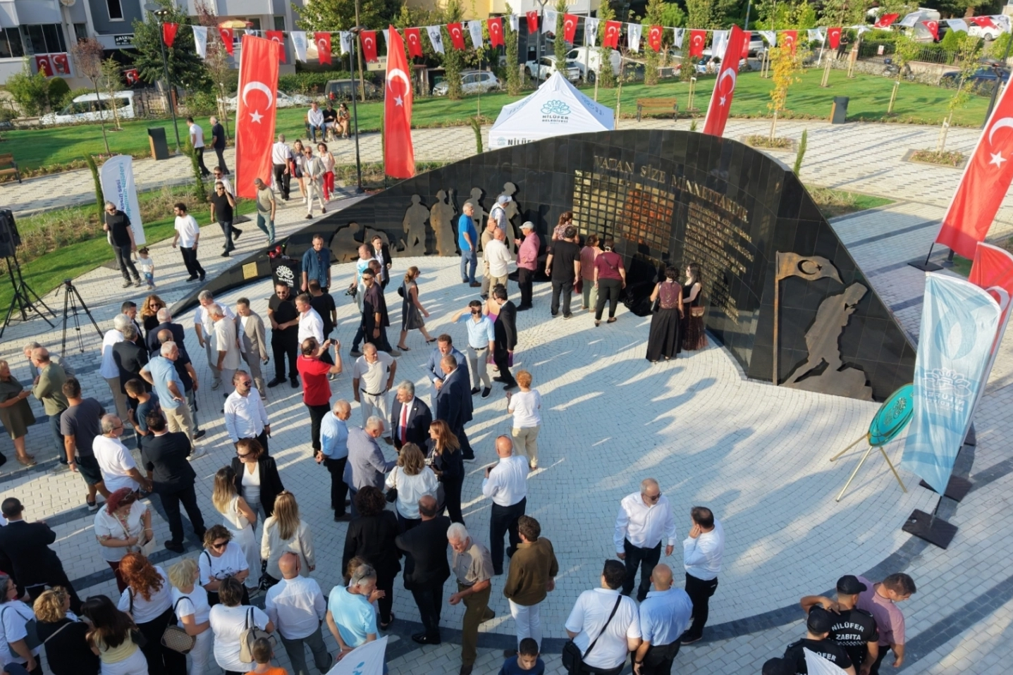 Bursa Nilüfer'de şehitlerin hatırası Şehitler Anıtı ve Nilüfer Şehitlik Parkı'nda yaşatılacak